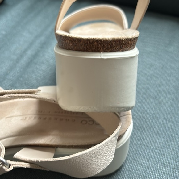Ecco corksphere sandals EU 39 or US 8.5 - Picture 7 of 11